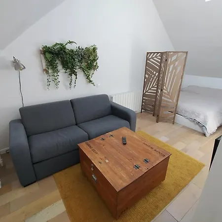 Le 33 - Maison Confortable - A Pieds !